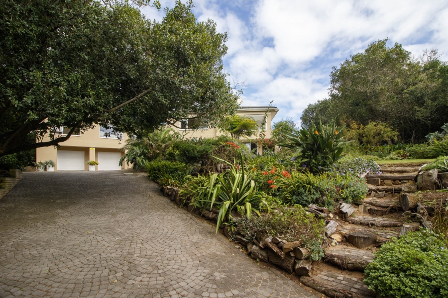 6 Bedroom Property for Sale in West Bank Eastern Cape